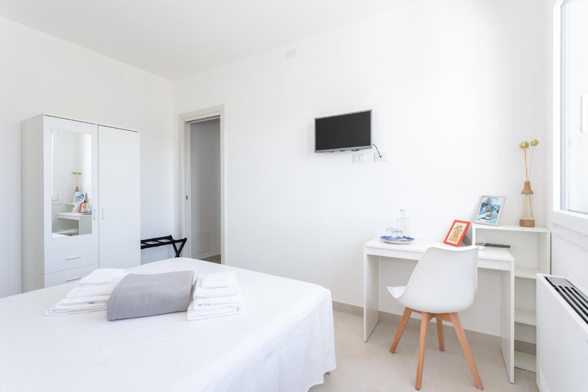 Villa Greca Holiday Rooms Sant Isidoro  ภายนอก รูปภาพ