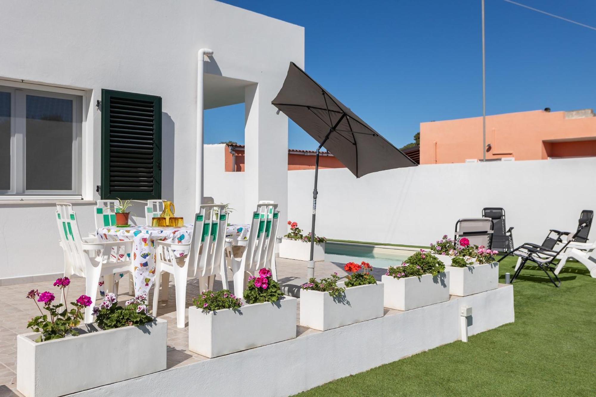 Villa Greca Holiday Rooms Sant Isidoro  ภายนอก รูปภาพ